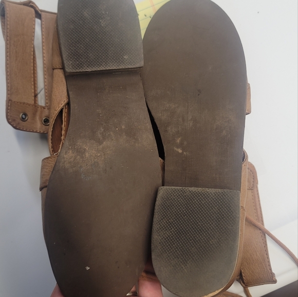 Heeled short boots.. - Picture 9 of 10